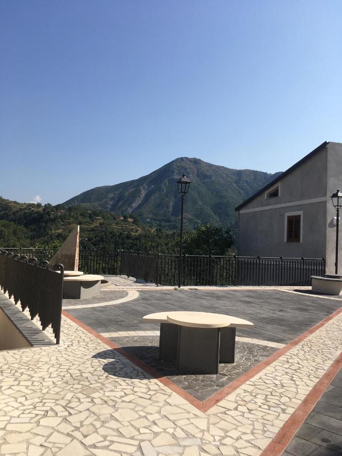 B&B Silver Sleep Papasidero Экстерьер фото
